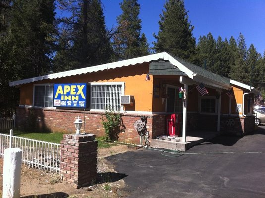 Apex Inn